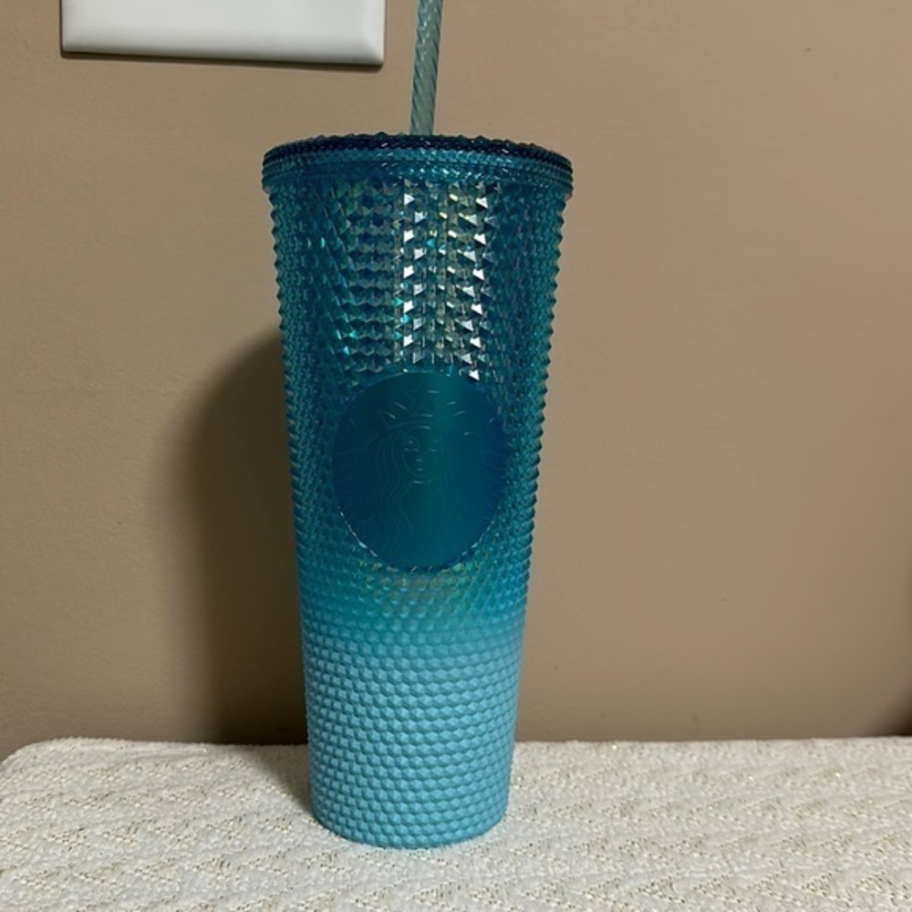 New Starbucks 2023 Ombré light blue Studded Tumbler